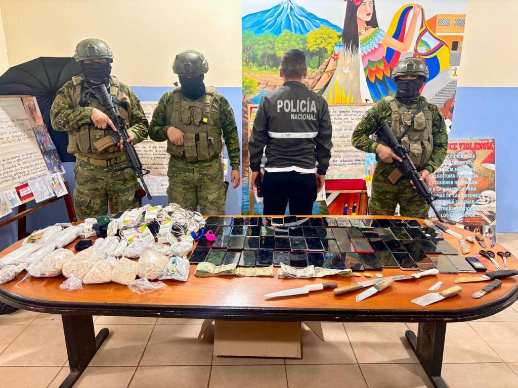 Sucumbíos: Operativo en la cárcel permitió decomiso de objetos&nbsp;prohibidos