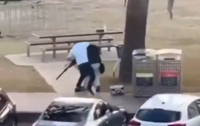 Un hombre neutraliza a tirador en un ataque armado en Australia