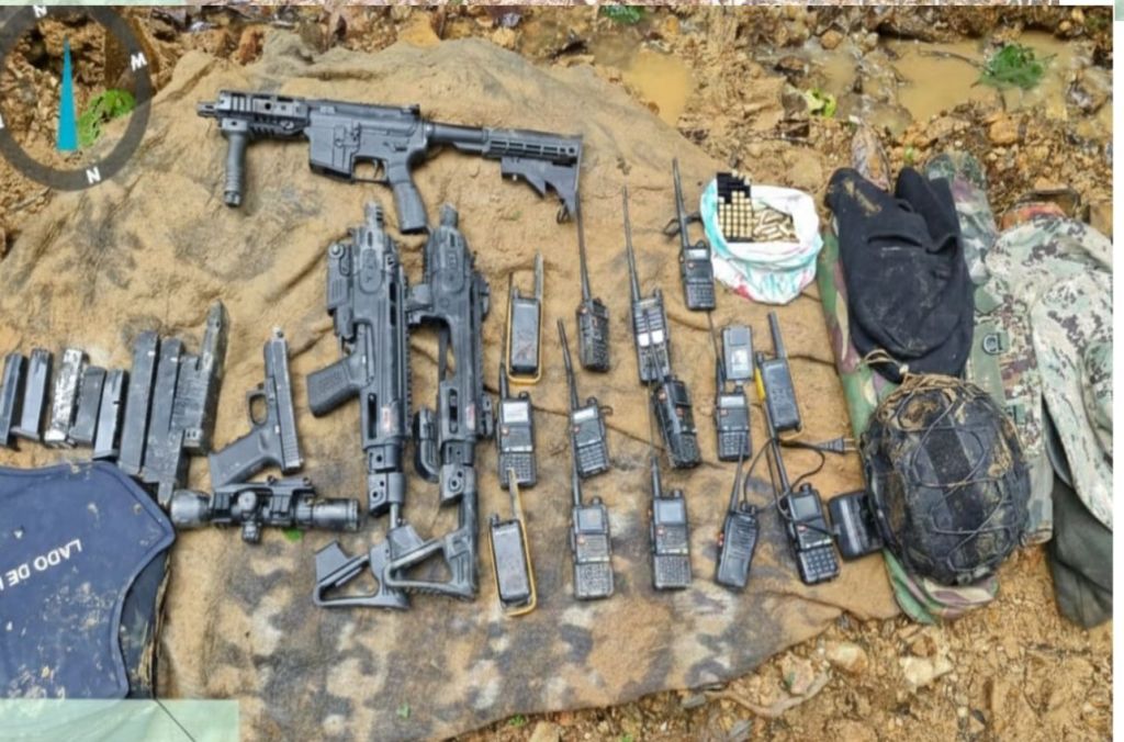 Ejército ecuatoriano halla armas y explosivos en&nbsp;Paquisha