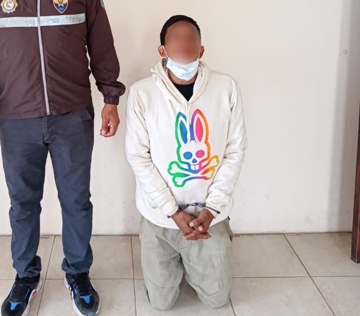 Detienen a un ciudadano con orden de captura por robo