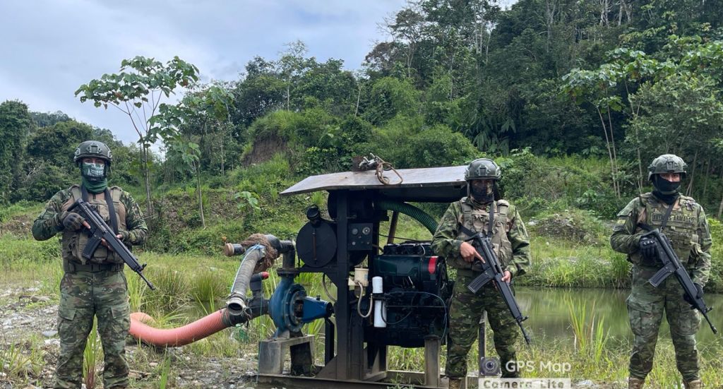 Maquinaria de minería ilegal fue deshabilitada en una operación militar en Méndez