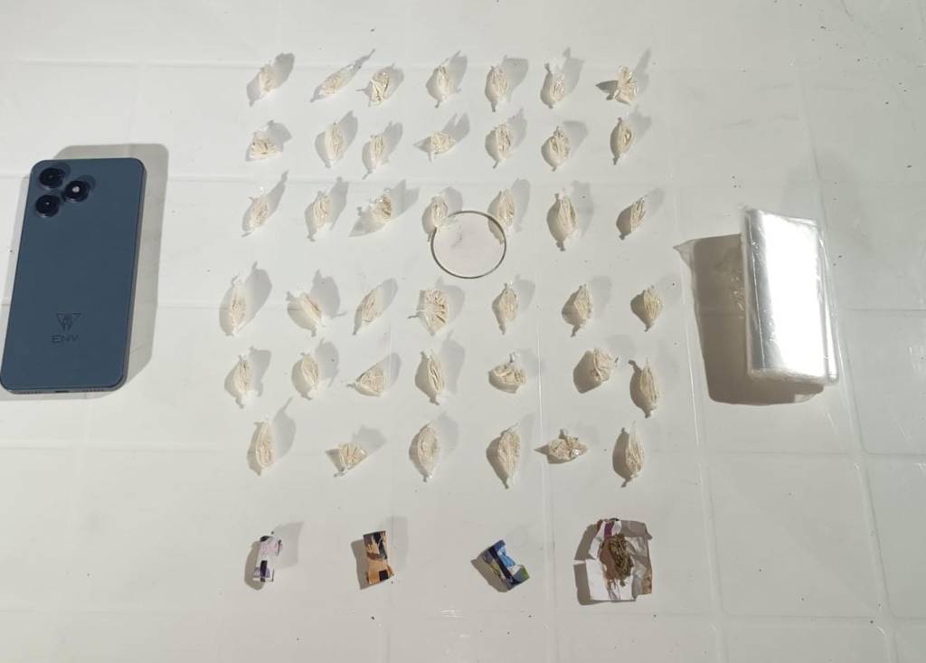 Hombre encontrado con 340 dosis de cocaína en Sevilla Don Bosco,&nbsp;detenido