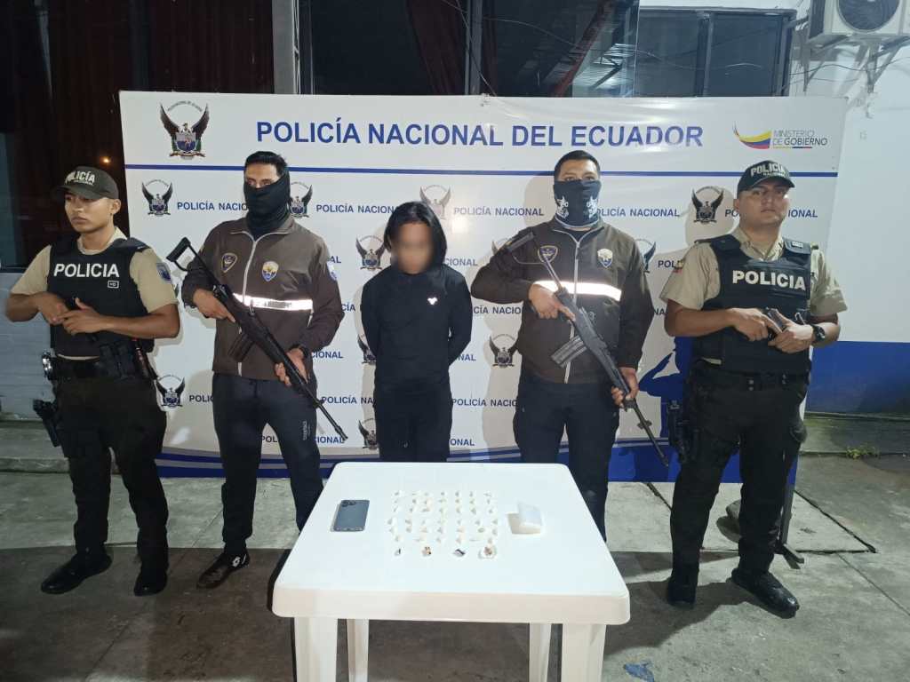 Hombre encontrado con 340 dosis de cocaína en Sevilla Don Bosco, detenido