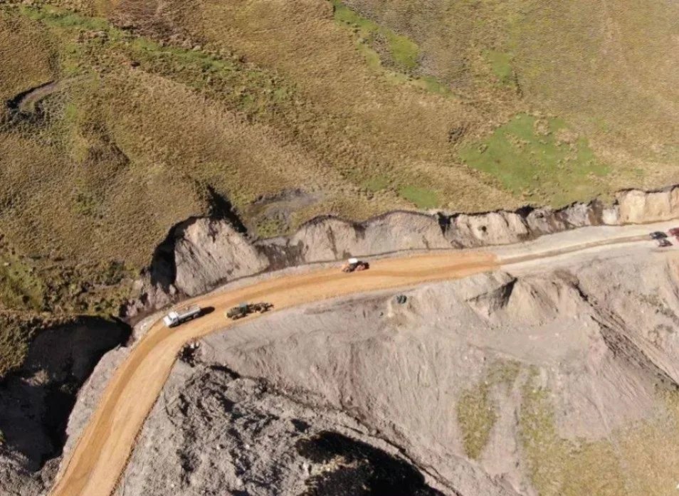 Justicia suspende ampliación vial en Cotopaxi por riesgo al hábitat del jambato