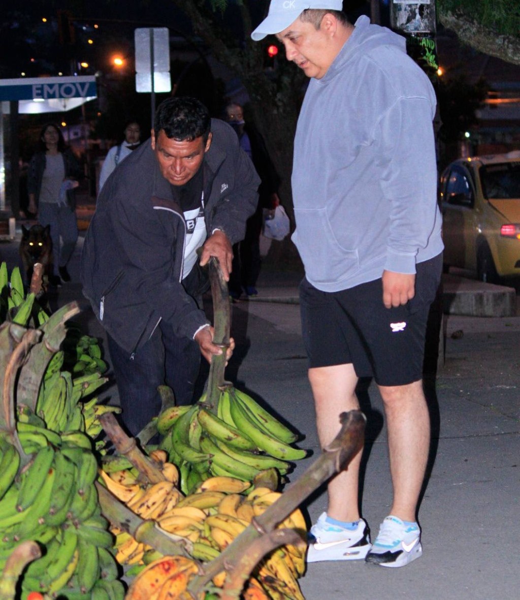 Padre lucha por su bebé a través de su trabajo en la&nbsp;chacra