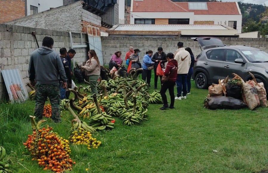 Pese a las dificultades, padre sigue luchando por su hija enferma