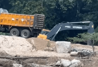 Concejal de Palora denuncia presunto uso indebido de maquinaria municipal en finca&nbsp;privada