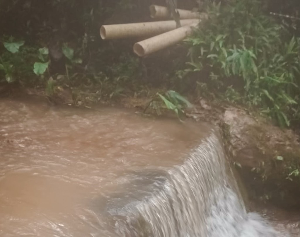 Daños en sistema de agua potable dejan sin servicio a Sucúa tras intensas lluvias