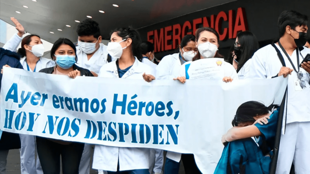 Despidos en salud generan críticas: gremios advierten impacto en atención&nbsp;médica