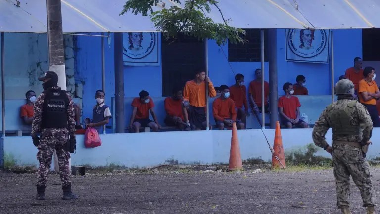 Hallan seis reos sin signos de violencia en la Penitenciaría del Litoral