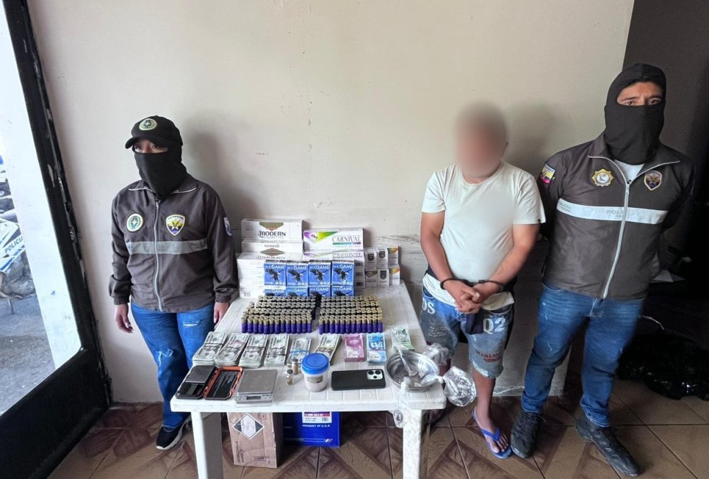 Operativo “Frontera Sur” desarticula punto de acopio de material ilegal en Tiwintza