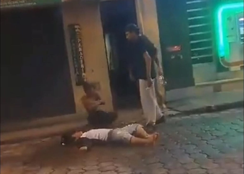 Riña con arma blanca deja heridos en el centro de Méndez