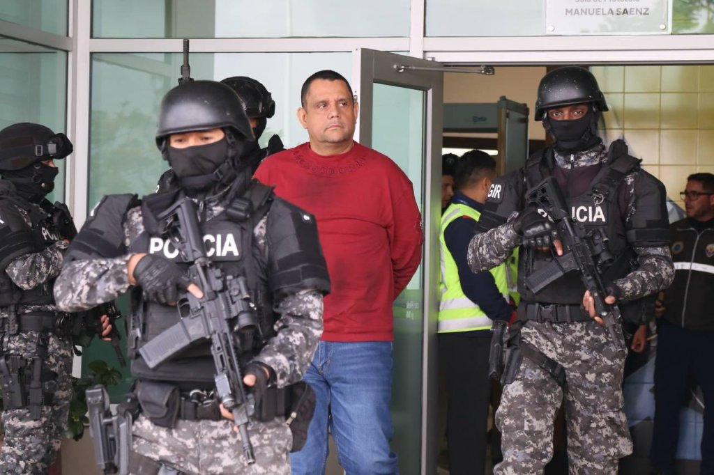 Fiscalía investiga presunta red de lavado liderada presuntamente por alcalde de Esmeraldas y ocho&nbsp;detenidos