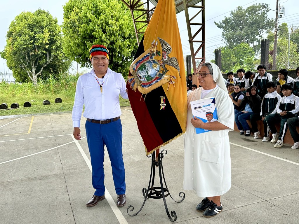 La Unidad Educativa Juan León Mera recibe la Condecoración Vicente Rocafuerte de la Asamblea&nbsp;Nacional