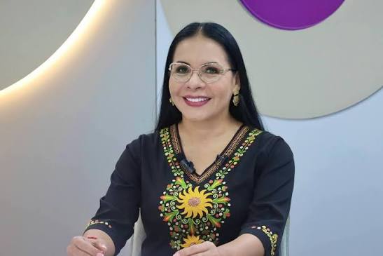 Diana Atamaint presenta su renuncia como vocal del CNE después de ocho años en la institución