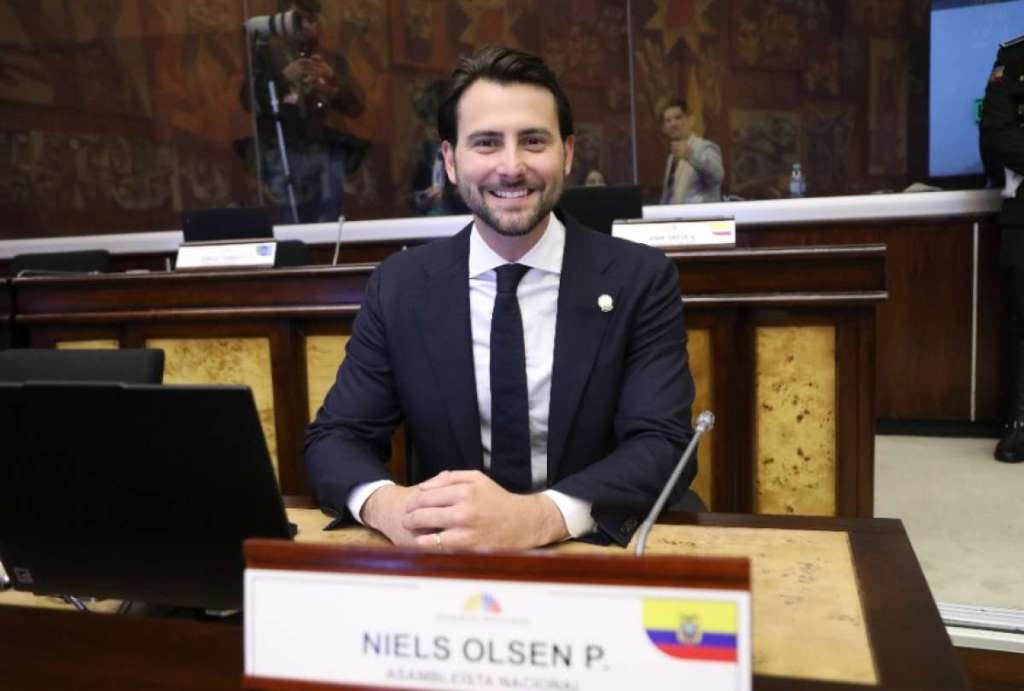 Niels Olsen anuncia su candidatura a la Alcaldía de Guayaquil por ADN