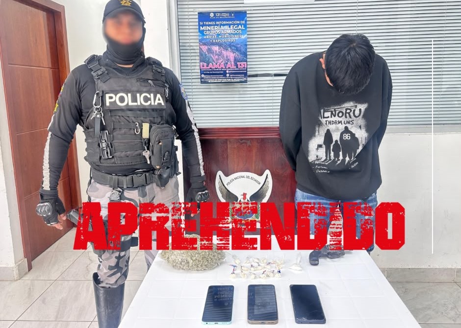 Gualaquiza: Hombre detenido con un arma, droga y una&nbsp;motocicleta