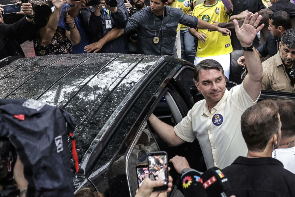 De la derrota electoral al exilio: Bolsonaro huyó a Miami con escala en&nbsp;Ecuador